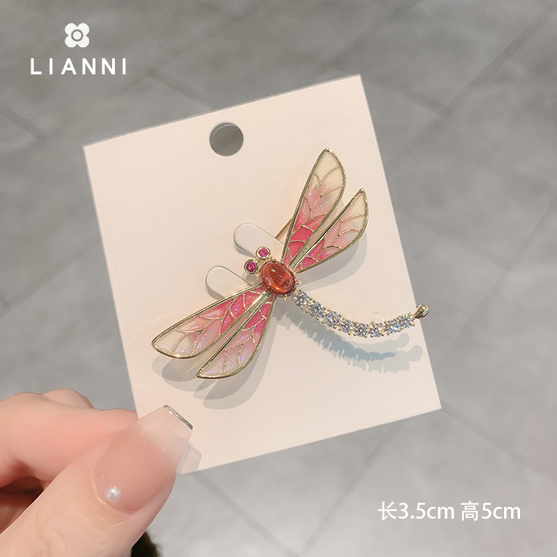 เข็มกลัด เข็มกลัดสวยๆ เข็มกลัดติดเสื้อ Brooch
