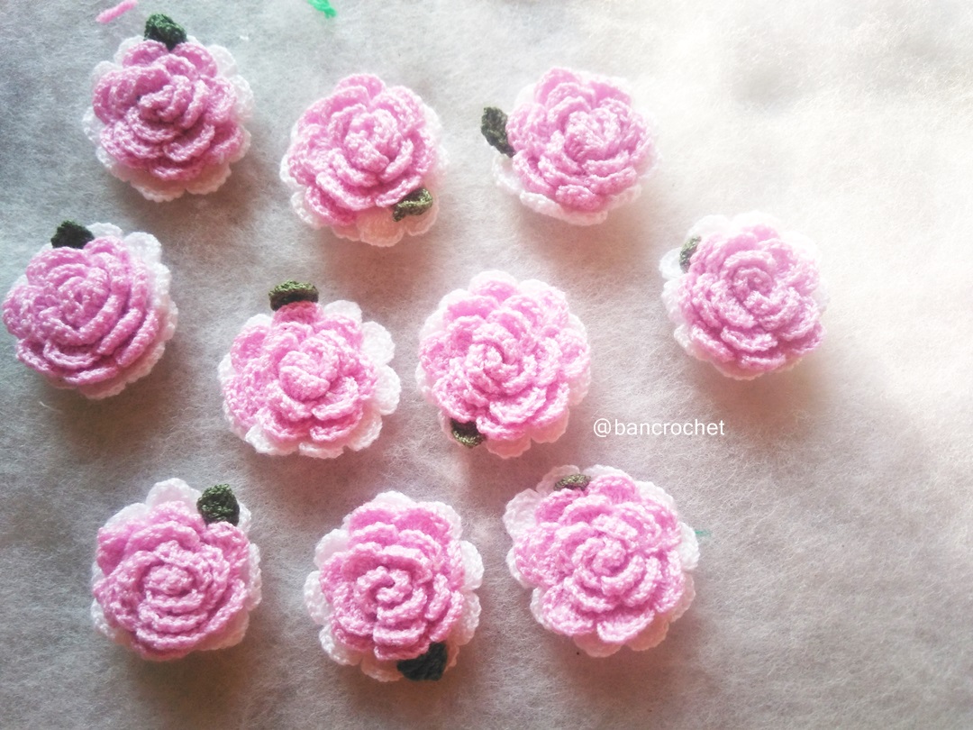 Bancrochet ดอกกุหลาบถักโครเชต์ crochet rose flowers สีชมพู 1.5 นิ้ว