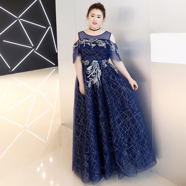 ชุดราตรีคนอ้วน ชุดราตรีไซส์ใหญ่ สาวอวบ ชุดราตรีสาวอวบ ชุดออกงานสาวอวบ ชุดออกงานคนอ้วน