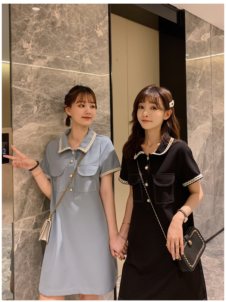 Dress4563 เดรสคอปกกระดุมหน้าสีพื้น ดีเทลแต่งแถบลูกไม้ปกและปลายแขน กระเป๋าอก ผ้าโพลีเนื้อดีใส่สบาย ผ้ามีน้ำหนักทิ้งตัว งานสวยใส่ง่าย ทรงนี้น่ารักมีติดตู้ไว้ใส่ได้เรื่อยๆ มี 2 สี ฟ้า, ดำ
