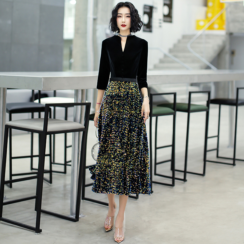 ชุดราตรี ชุดราตรีสวยหรู แบบ ทันสมัย Evening dress