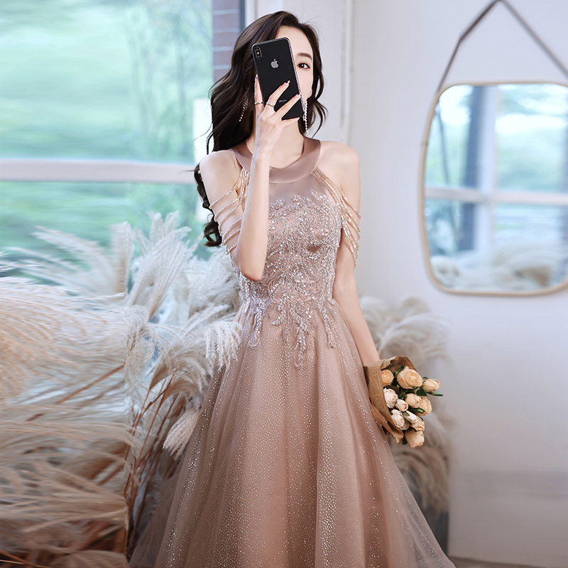 ชุดราตรี ชุดราตรีสวยหรู แบบ ทันสมัย Evening dress