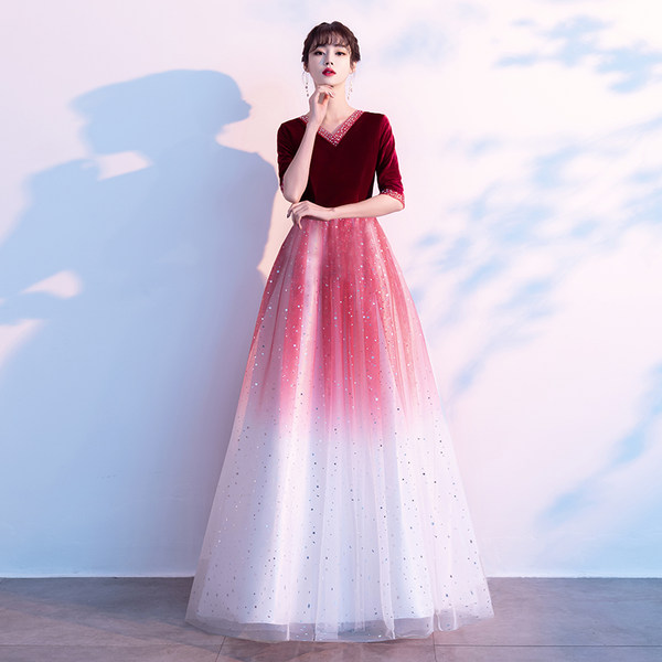 ชุดราตรี ชุดราตรีสวยหรู แบบ ทันสมัย Evening dress
