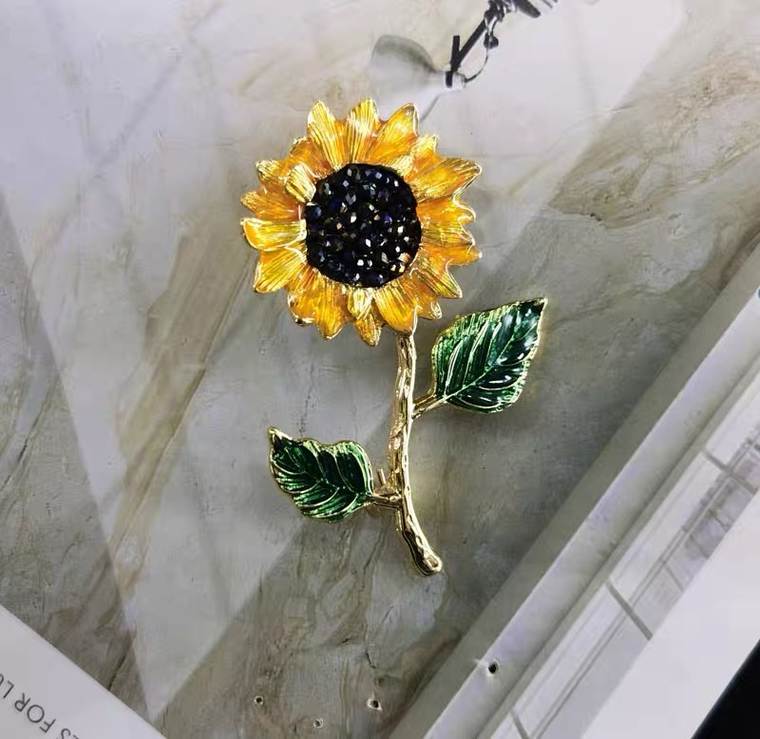 เข็มกลัด เข็มกลัดสวยๆ เข็มกลัดติดเสื้อ Brooch