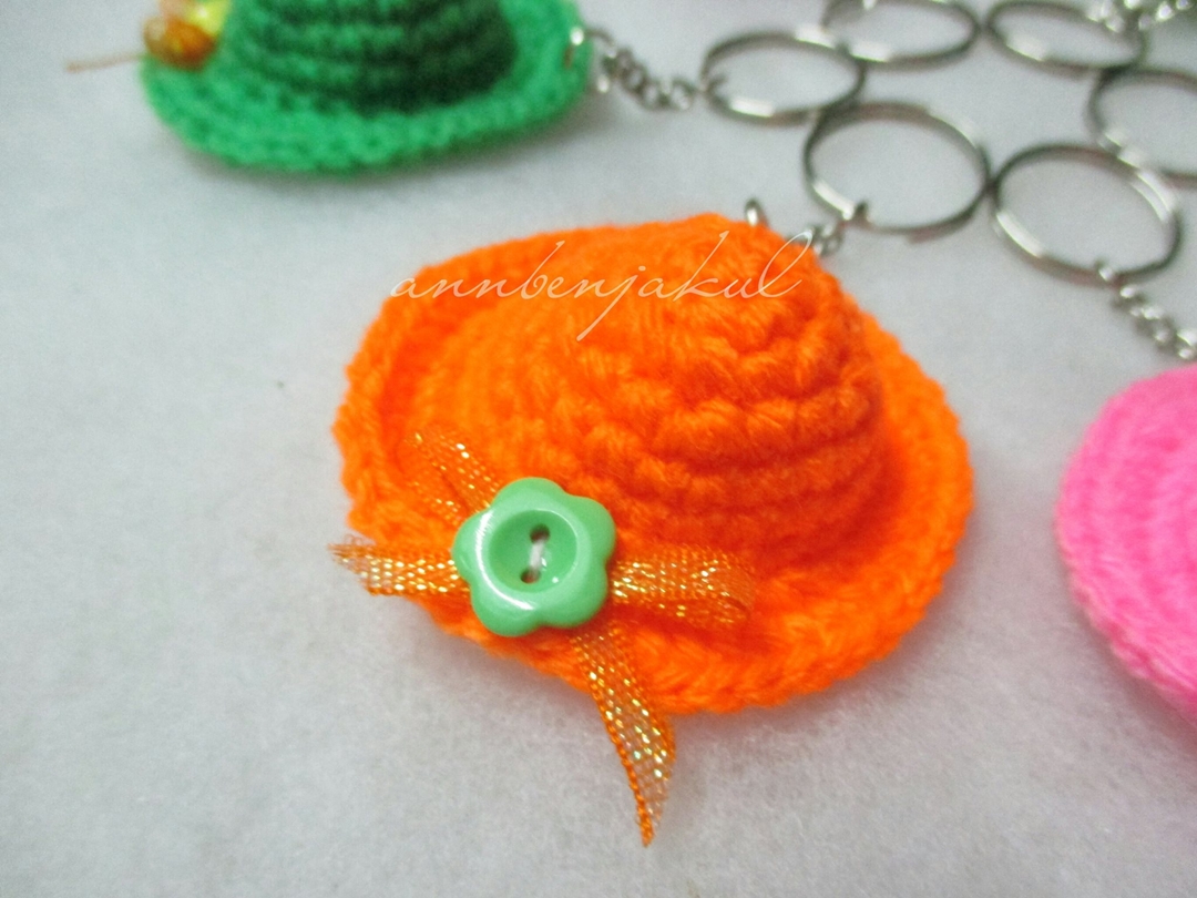 พวงกุญแจหมวกจิ๋ว