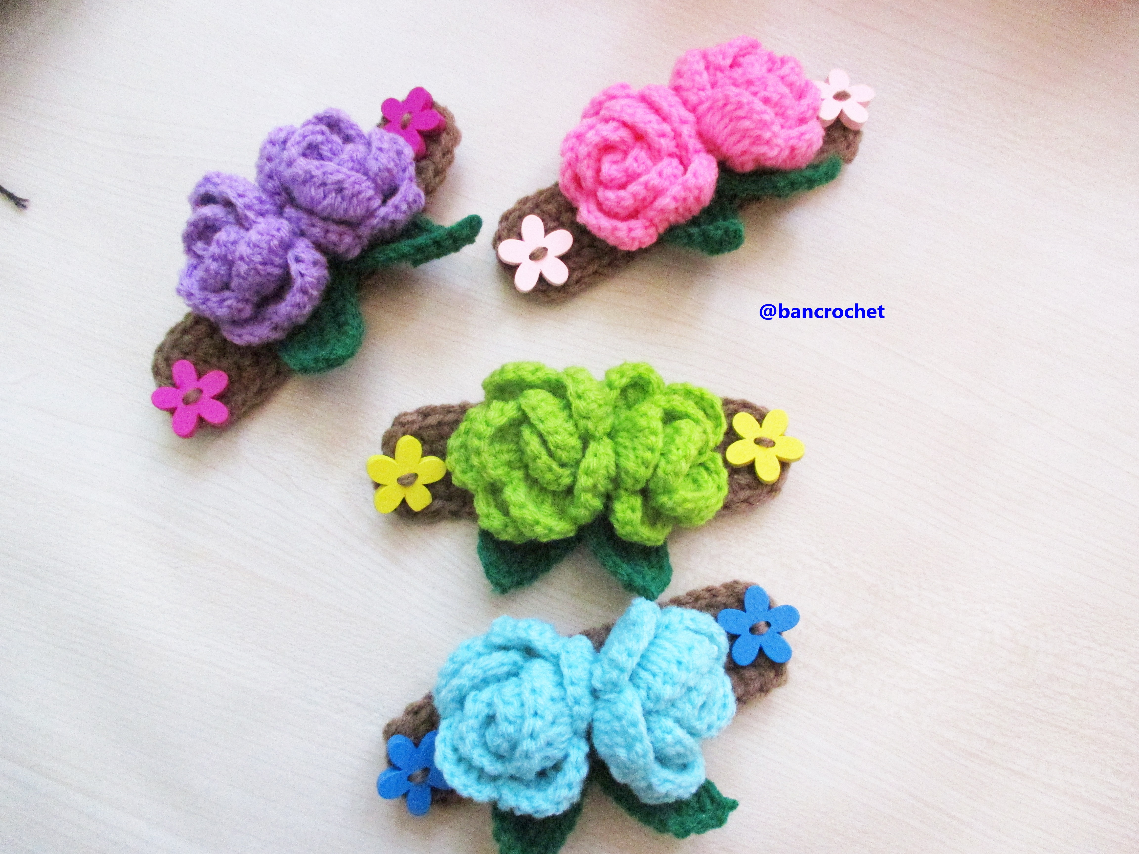 Bancrochet เฉพาะราคาส่ง ขั้นต่ำ 12 ชิ้น ที่คล้องสายหน้ากากอนามัย หรือหน้ากากผ้าถักโครเชต์ ไม่เจ็บหลังหู mask mates crochet หลากสี 3.5 นิ้ว