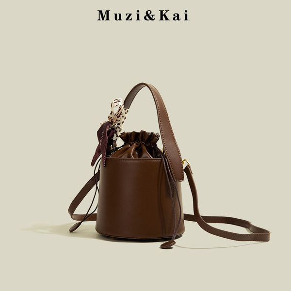 กระเป๋าสะพายข้างผู้หญิง กระเป๋าสะพายสไตล์เกาหลี By Muzi&Kai