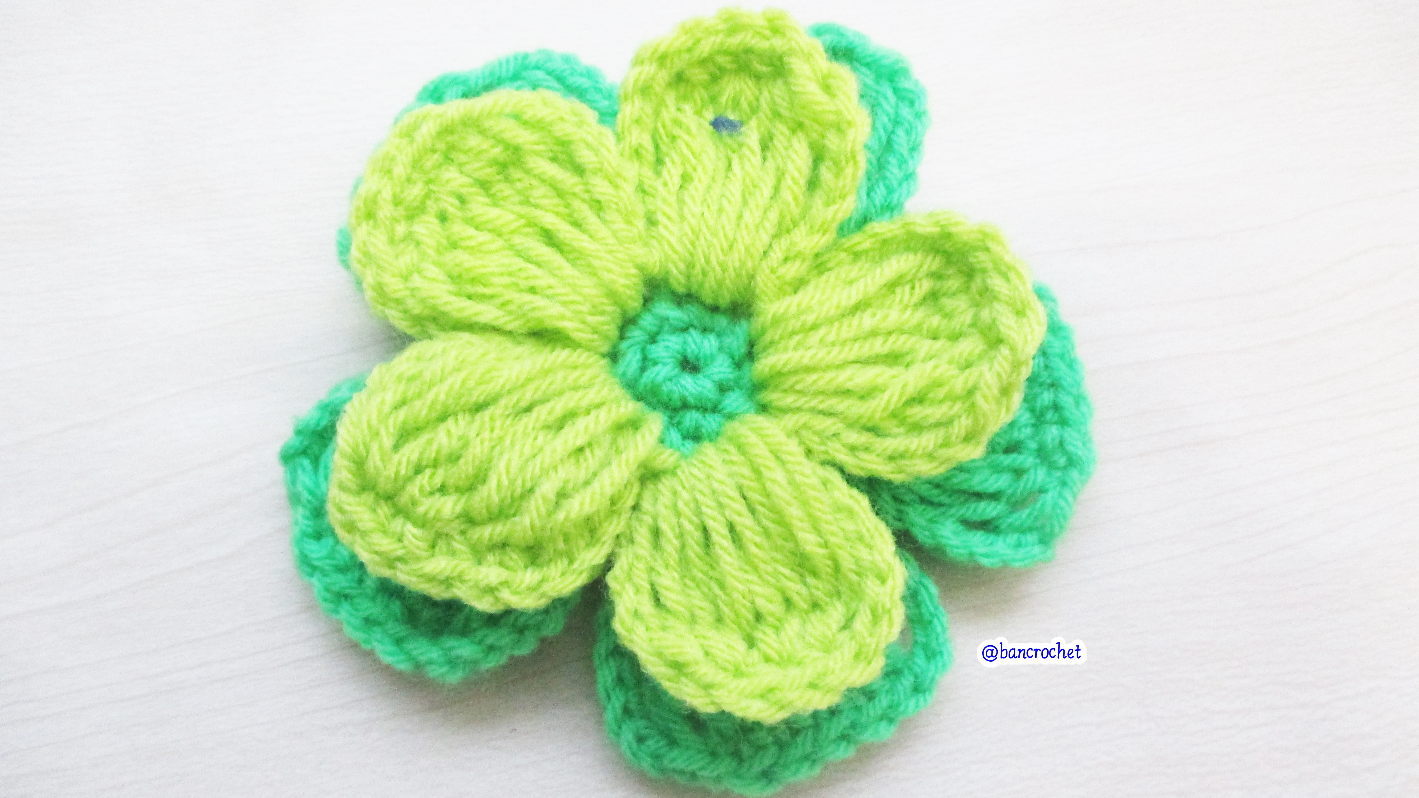 Bancrochet ดอกไม้ถักโครเชต์สองชั้น crochet Flowers เขียว 2.5 inch
