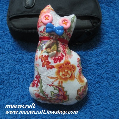 ตุ๊กตาบีบมีเสียง สูง 4.5" #0102-009