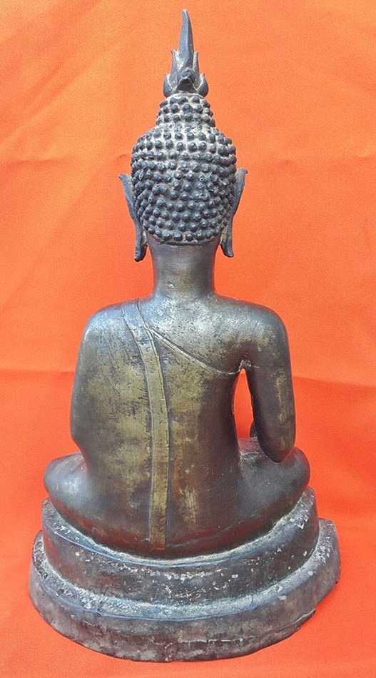 พระเชียงแสน ฝาง