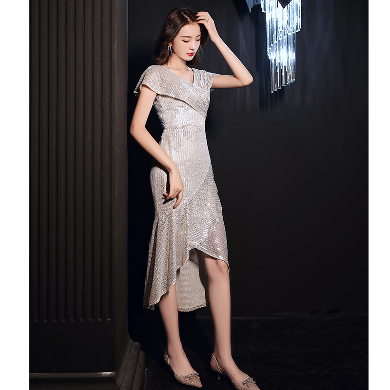 ชุดราตรี ชุดราตรีสวยหรู แบบ ทันสมัย Evening dress