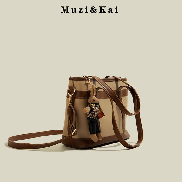 กระเป๋าสะพายข้างผู้หญิง กระเป๋าสะพายสไตล์เกาหลี By Muzi&Kai