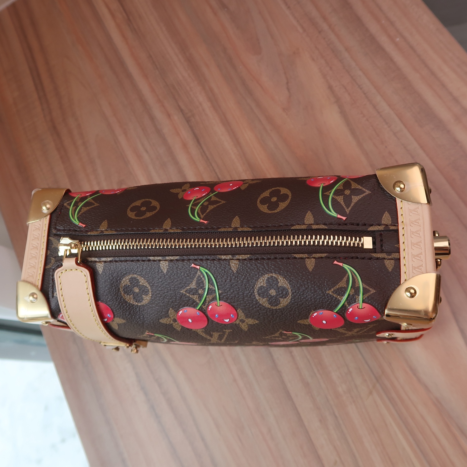 LVxMurakami Monogram Cherry Side Trunk MM (พารากอน 8 วัน)