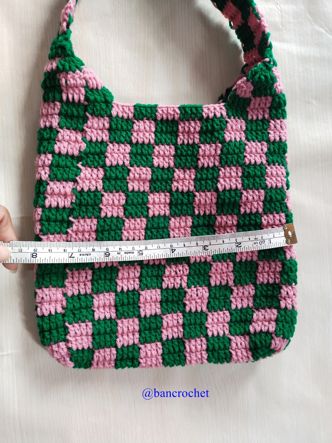 Bancrochet กระเป๋าถักลายตาราง Crochet Bag หลากสี 20*20 cm