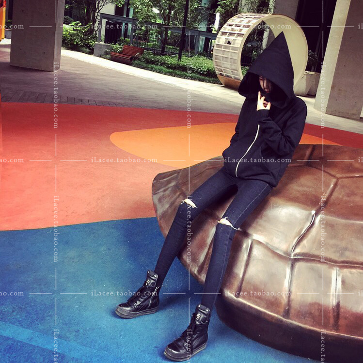 เสื้อกันหนาว ฮู้ดเท่ๆ สีดำ ผ้าใยสังเคราะห์ งานดุหนานุ่ม พร้อมส่งเลยจ้า BLACK