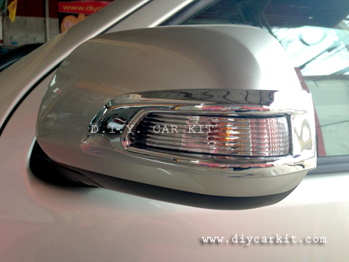 ครอบไฟเลี้ยวกระจกมองข้าง Fortuner Champ