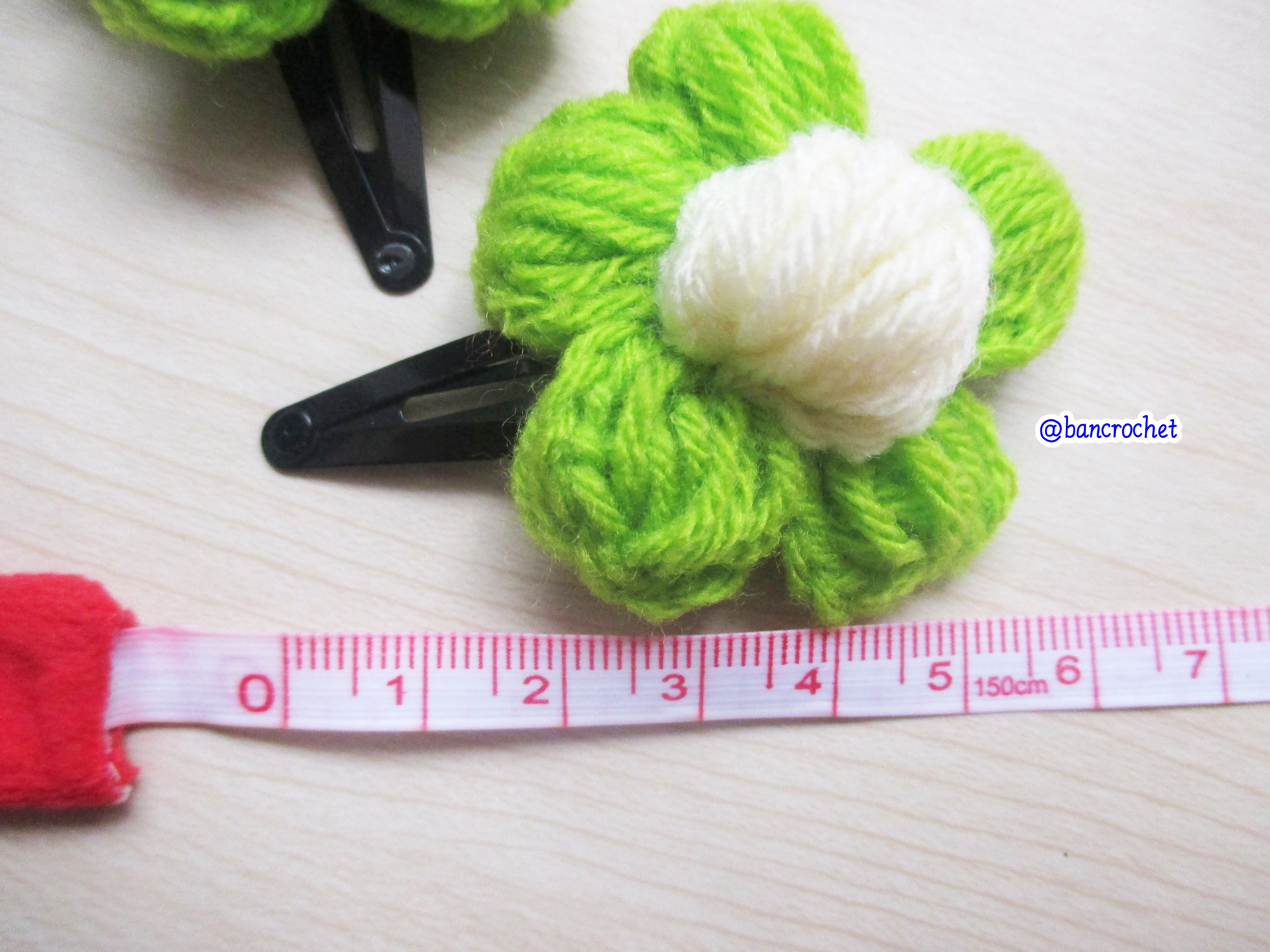 Bancrochet กิ๊บดอกไม้ถักโครเชต์ฟูๆ crochet Flowers หลากสี 5 cm