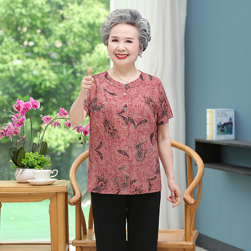 เสื้อคุณยาย เสื้อผู้วัยอายุ60-70ปี มีขนาด L-4XL(อกประมาณ35-45นิ้ว)
