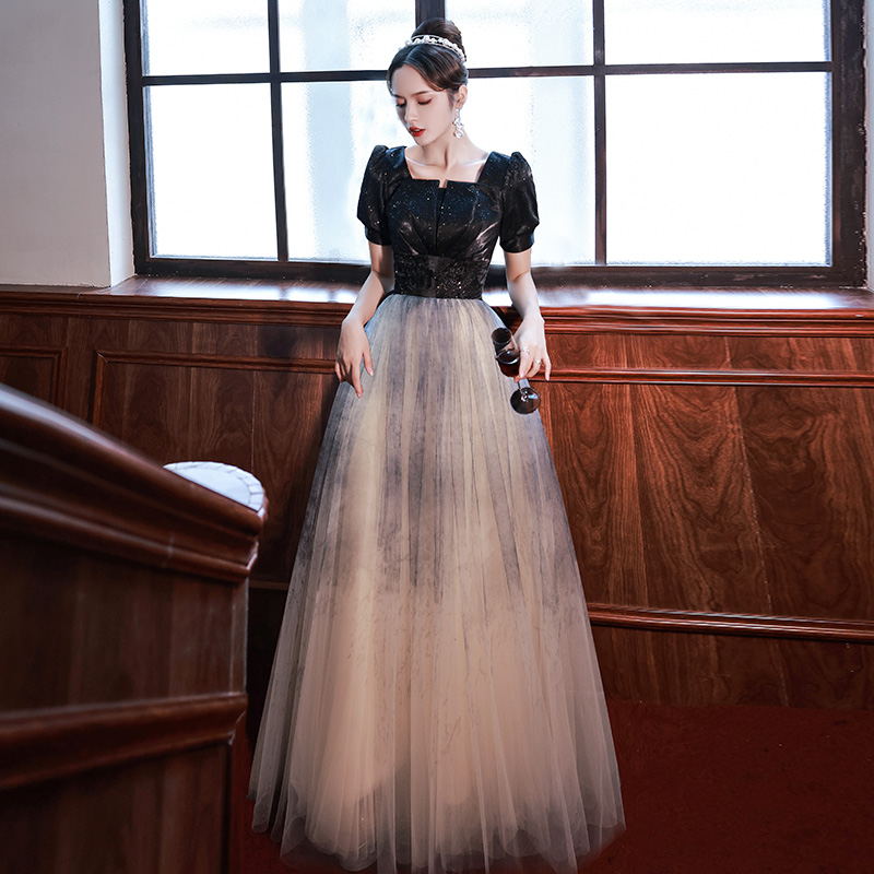 ชุดราตรี ชุดราตรีสวยหรู แบบ ทันสมัย Evening dress