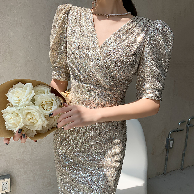 ชุดราตรี ชุดราตรีสวยหรู แบบ ทันสมัย Evening dress