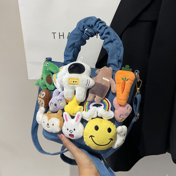 กระเป๋าสะพายข้างผู้หญิง กระเป๋าสะพายข้างใบเล็ก By Cocoa bags