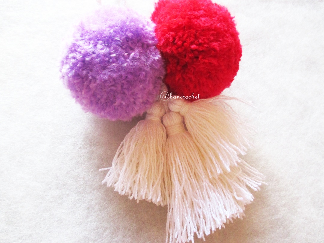 พู่+ปอมปอมแขวนกระเป๋าถักโครเชต์ pompom crochet
