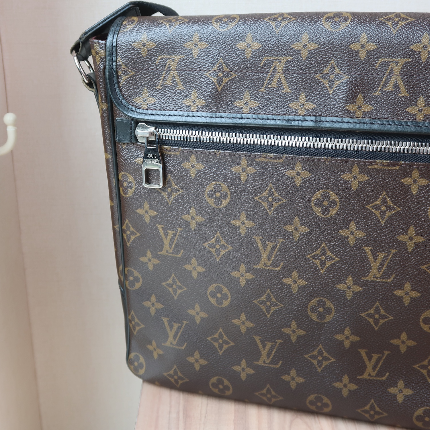 Louis Vuitton Monogram Macassar Bass GM