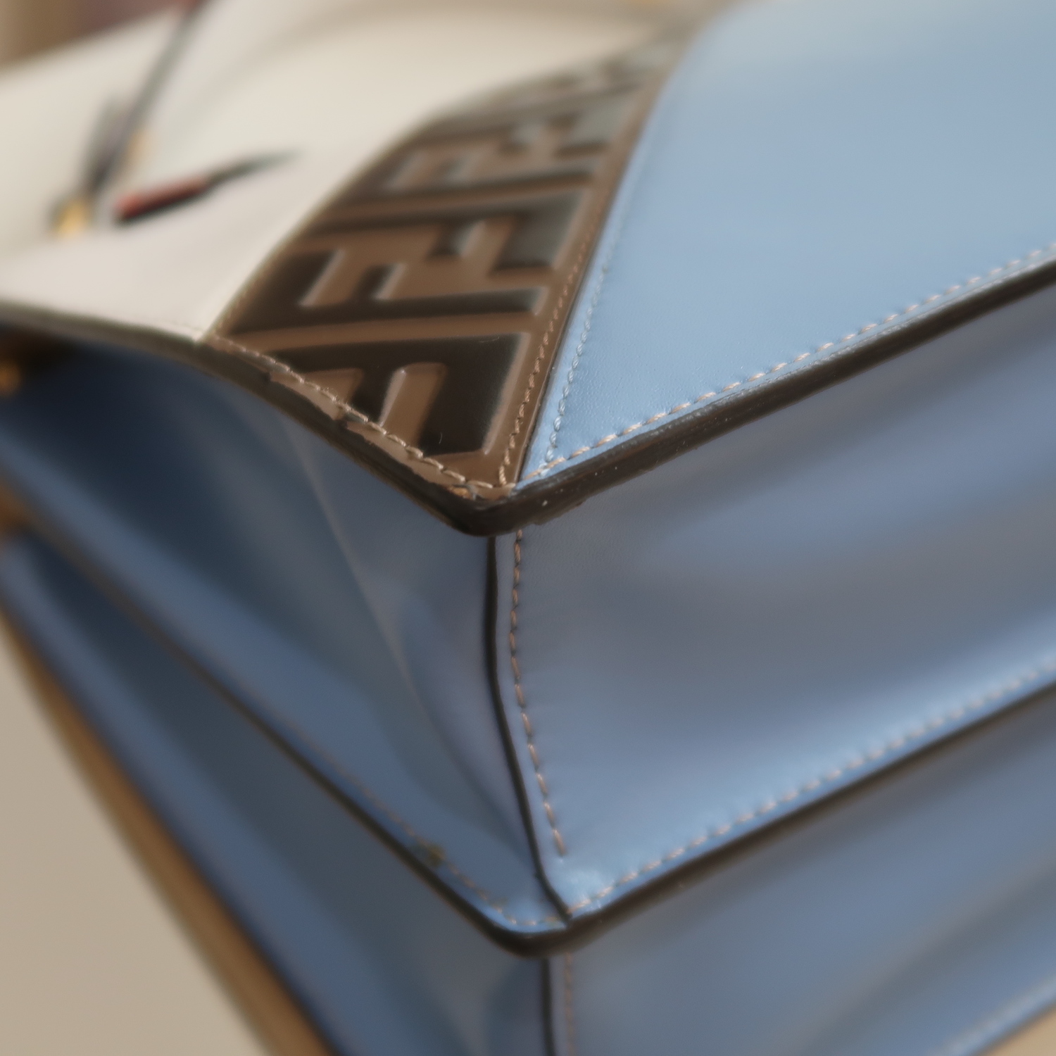 Fendi White Multicolor Calfskin Logo Mania Kan I Shoulder Bag