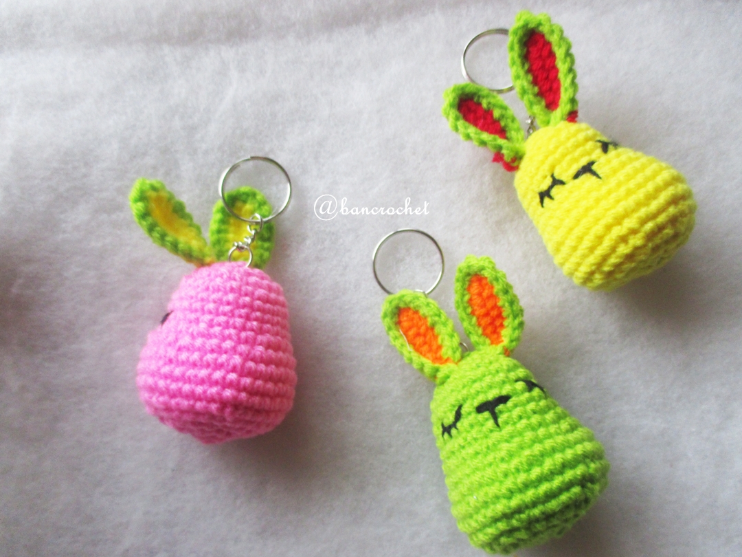 ราคาส่ง พวงกุญแจกระต่าย 3 นิ้ว rabbits amigurumi crochet keychain 3 inches (สำหรับราคาส่ง for wholesale)