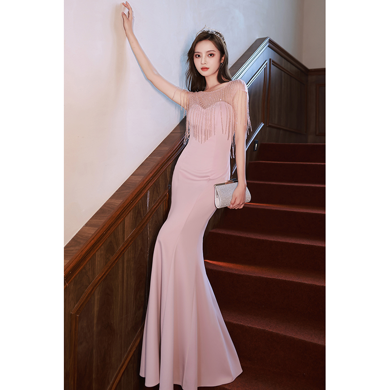 ชุดราตรี ชุดราตรีสวยหรู แบบ ทันสมัย Evening dress