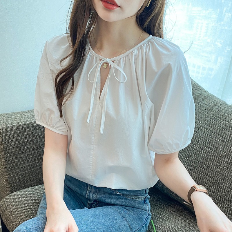 เสื้อเชิ้ตผู้หญิงแขนยาว เสื้อเชิ้ตผู้หญิงใส่ทํางาน 390 บาทต่อชิ้น ฟรีค่าจัดส่ง
