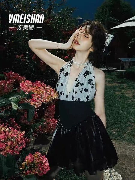 ชุดว่ายน้ำผู้หญิง ชุดว่ายน้ำน่ารัก Bikini ชุดไปทะเล