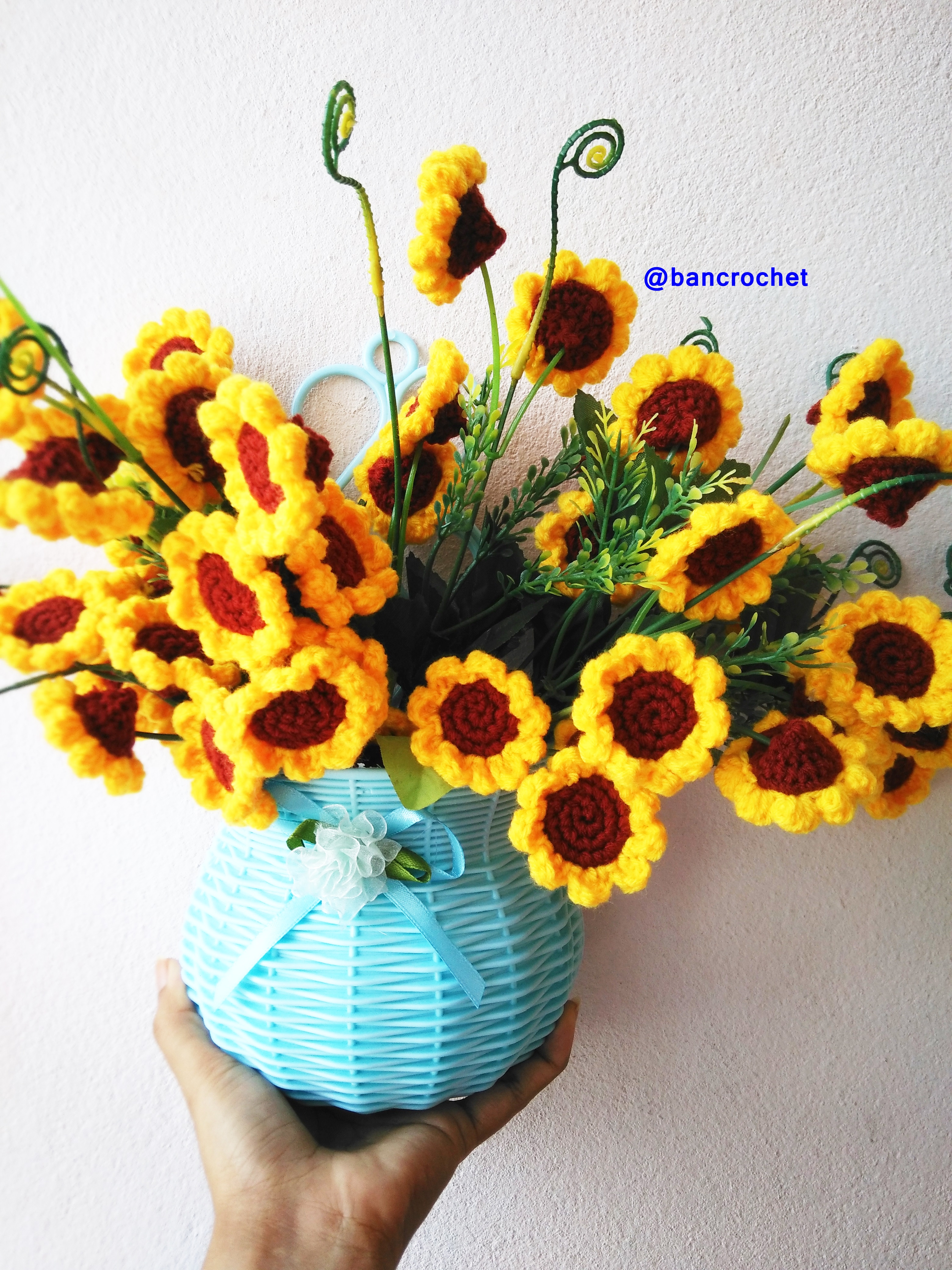 Bancrochet แจกันช่อดอกไม้แขวน crochet flowers vase hanger หลากสี 8 นิ้ว