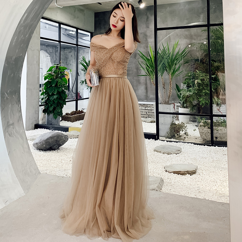 ชุดราตรี ชุดราตรีสวยหรู แบบ ทันสมัย Evening dress