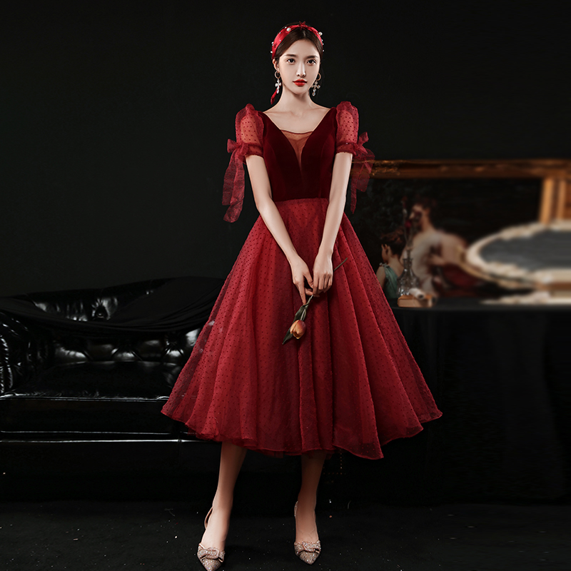 ชุดราตรี ชุดราตรีสวยหรู แบบ ทันสมัย Evening dress
