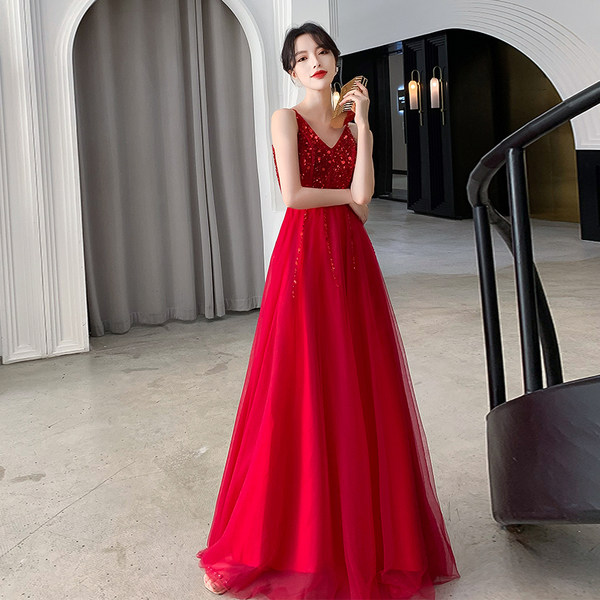 ชุดราตรี ชุดราตรีสวยหรู แบบ ทันสมัย Evening dress