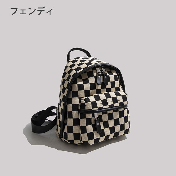 กระเป๋าสะพายข้างผู้หญิง กระเป๋าสะพายสไตล์เกาหลี By Japanese フェンディ authentic bag