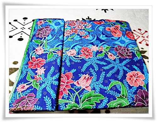 ผ้าถุงสำเร็จรูป ลายไทย สีฟ้า P001