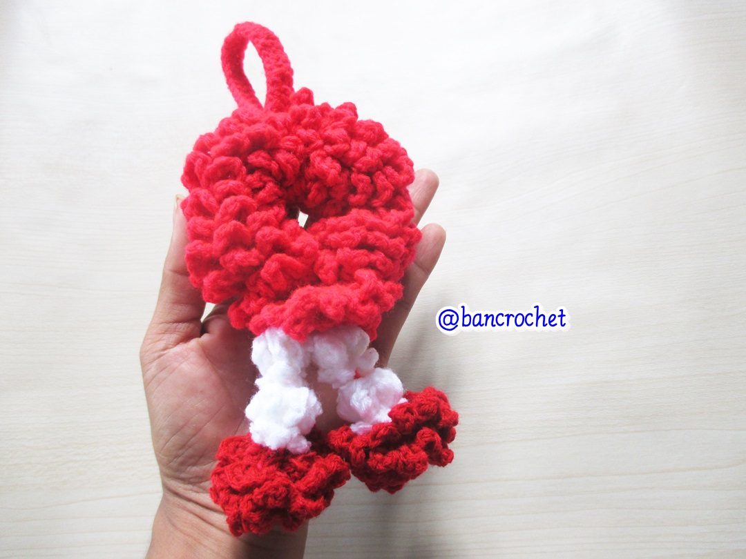 Bancrochet พวงมาลัยถักโครเชต์ Crochet Thai Garland หลากสี 6*5*4 inch
