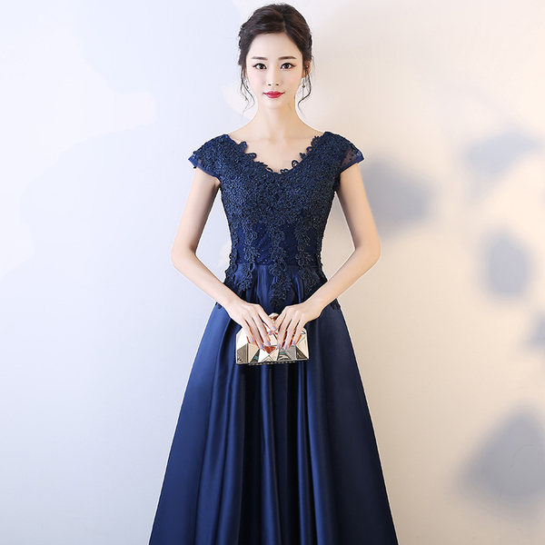 ชุดราตรี ชุดราตรีสวยหรู แบบ ทันสมัย Evening dress