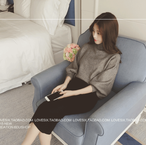 เสื้อแขนยาวคอตั้ง สีเทา ทรงสวย ผ้าเนื้อนุ่มทิ้งตัว มีลายในตัว พร้อมส่ง