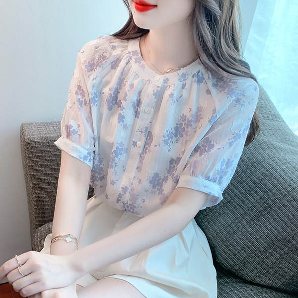 เสื้อลูกไม้ แขนสั้น