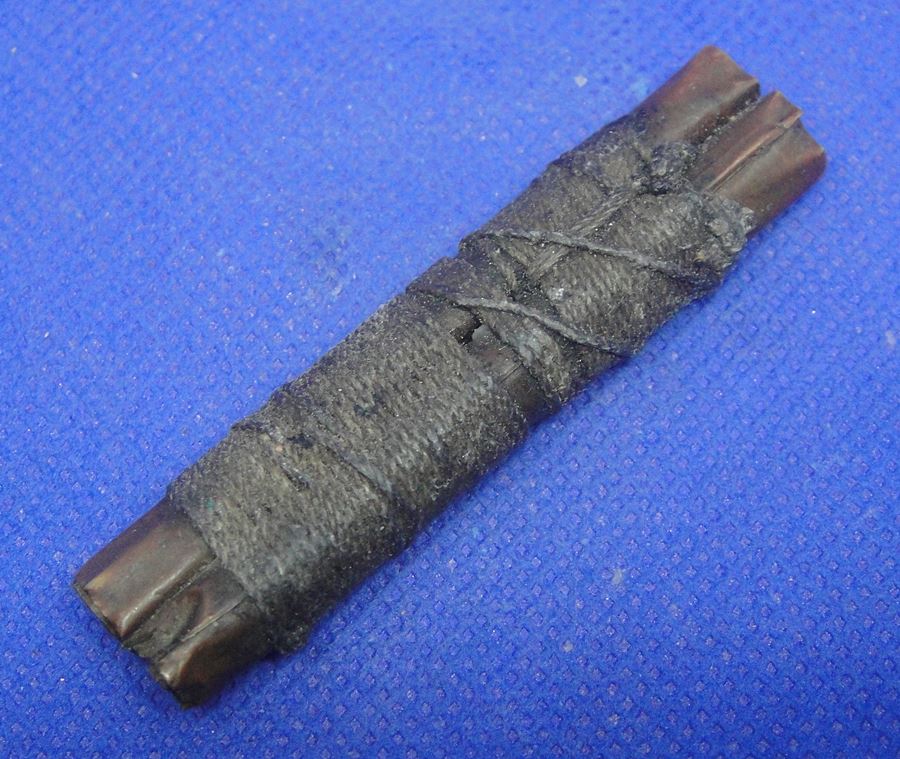 ตะกรุดสาลิกาคู่ เนื้อทองแดง