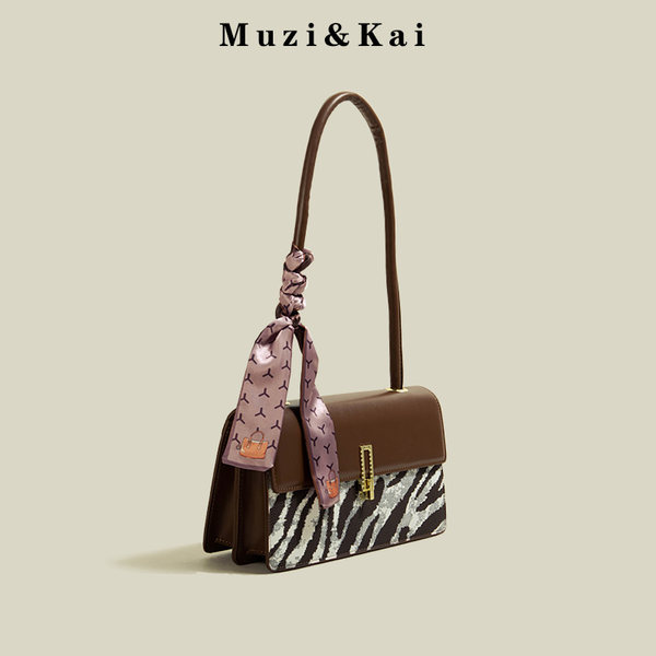กระเป๋าสะพายข้างผู้หญิง กระเป๋าสะพายสไตล์เกาหลี By Muzi&Kai