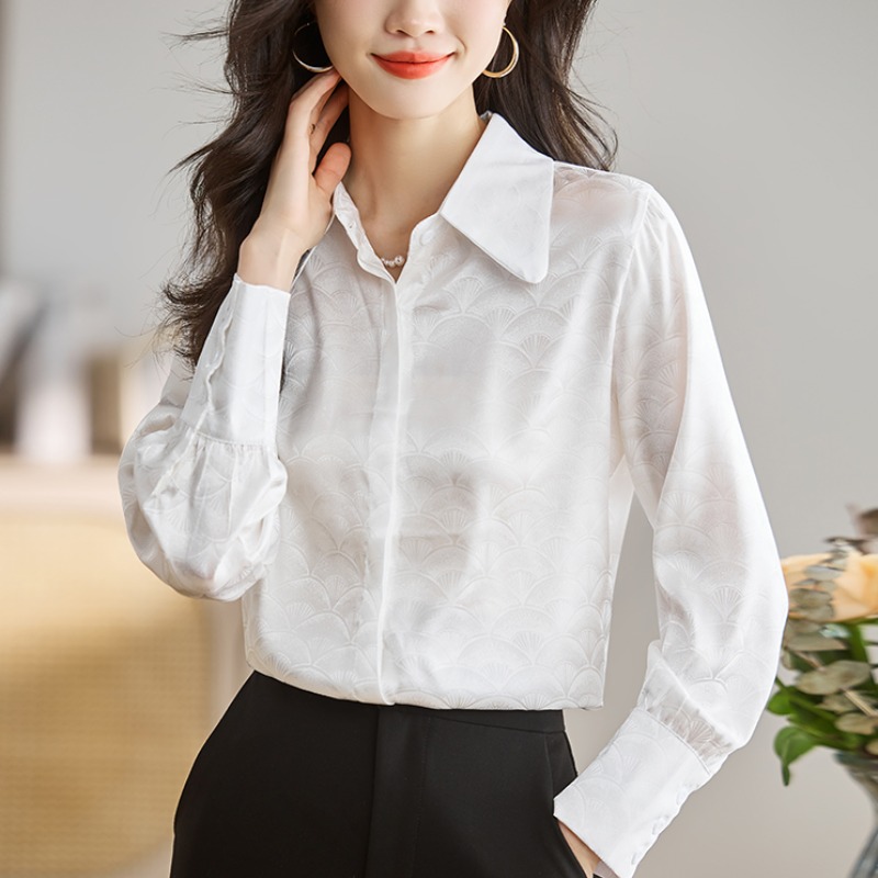 เสื้อเชิ้ตผู้หญิงแขนยาว เสื้อเชิ้ตผู้หญิงใส่ทํางาน 390 บาทต่อชิ้น ฟรีค่าจัดส่ง