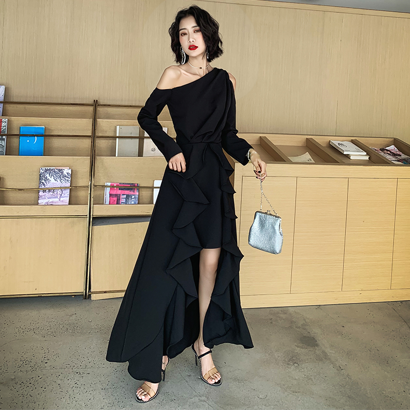 ชุดราตรี ชุดราตรีสวยหรู แบบ ทันสมัย Evening dress