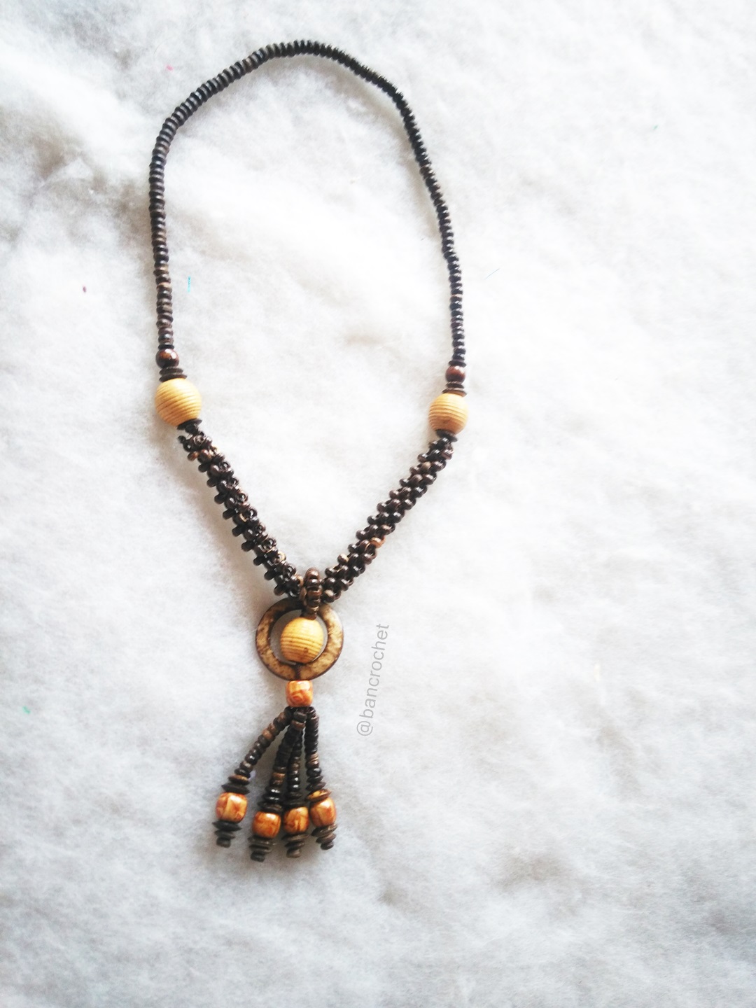 Bancrochet สร้อยกะลามะพร้าวห้อยตุ้งติ้ง Coconut Shell Necklace สีธรรมชาติ 17 นิ้ว