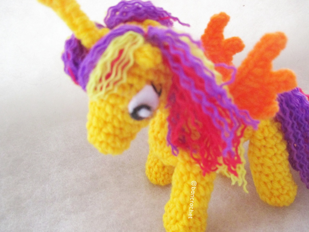 ม้าโพนี่ถัก pony amigurumi crochet เหลือง 4 นิ้ว