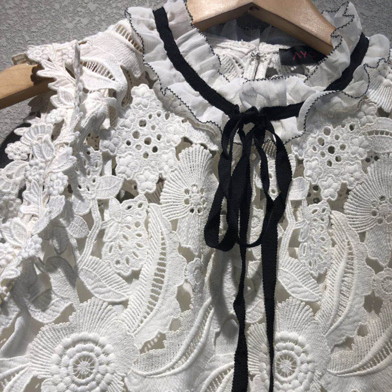 Dress4559 เดรสลูกไม้คอระบายสีขาว ผ้าลูกไม้ฉลุเนื้อดีหนาลายสวยเกรดพรีเมียม มีซับในอย่างดีทั้งชุด งานดีทรงดีลายสวย เรียบหรูดูแพงใส่ได้ทุกโอกาส ใส่เที่ยว/ใส่ทำงาน/ใส่ออกงานได้