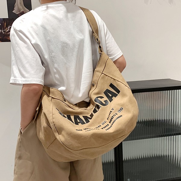 กระเป๋าสะพายข้างผู้หญิง กระเป๋าสะพายข้างใบเล็ก By Cocoa bags